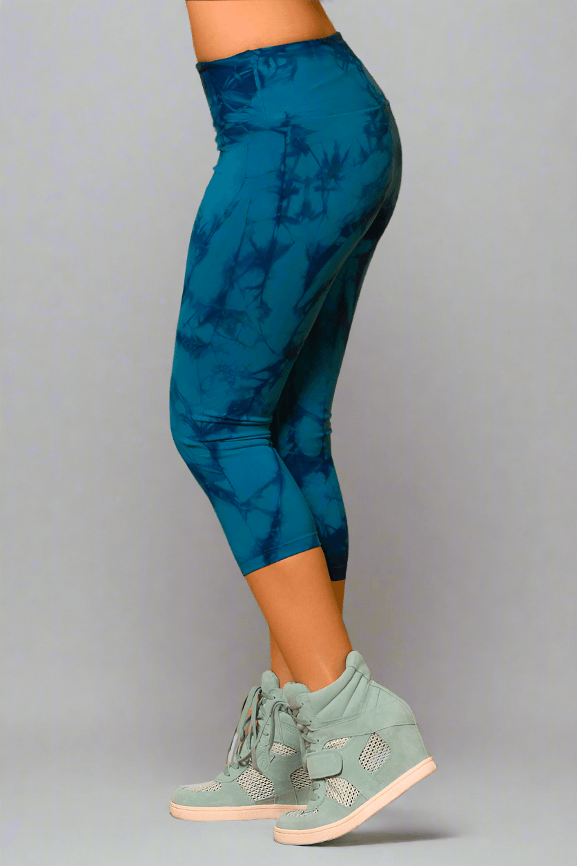 Alto Giro Azure Tie-Dye Capri