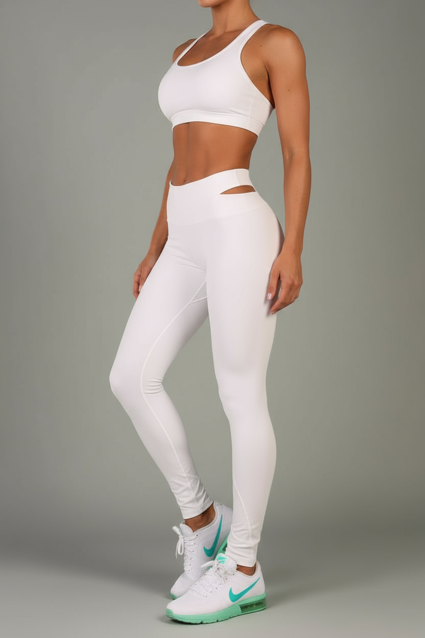 Bia Brazil Peek-a-boo Legging