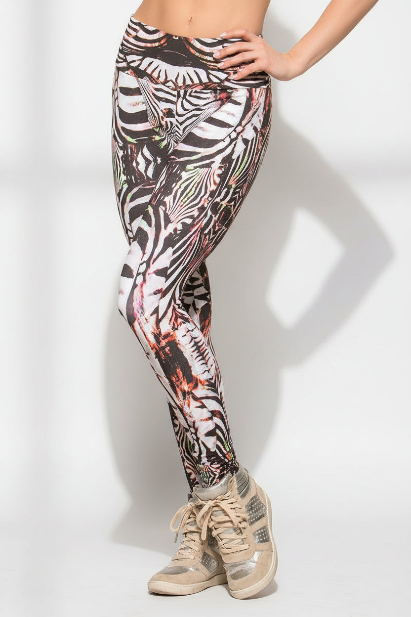 Alto Giro Abstract Zebra Capri & Legging