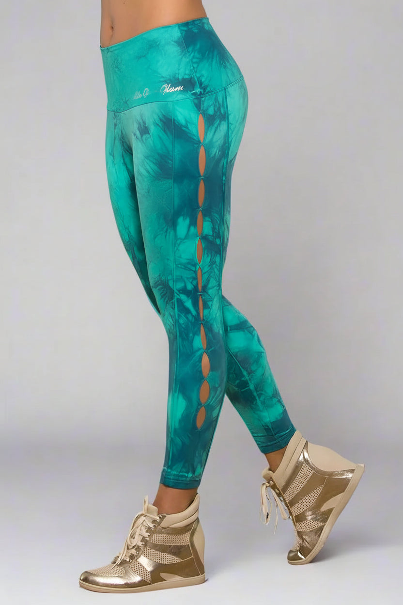 Alto Giro Jade Peek A Boo Legging