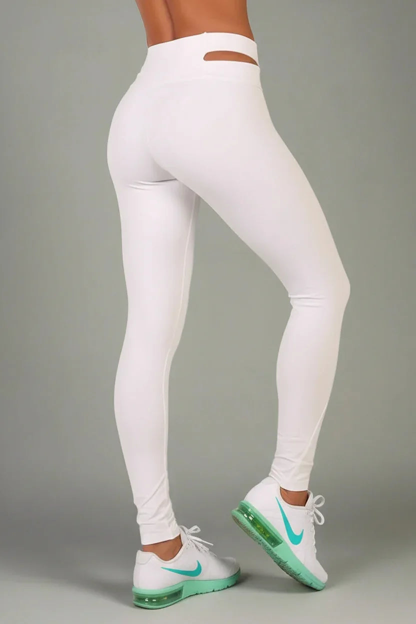 Bia Brazil Take A Peek Legging