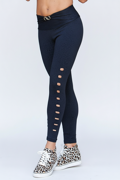 Alto Giro Jacquard Leopard Peek A Boo Legging